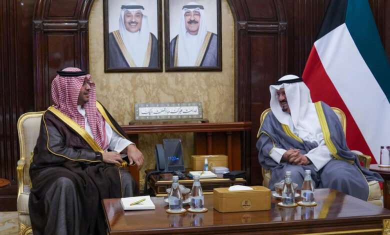 سمو-رئيس-مجلس-الوزراء-يستقبل-وزير-الدولة-عضو-مجلس-الوزراء-السعودي-الأمير-تركي-بن-محمد