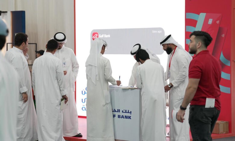 بنك-الخليج-يختتم-مشاركته-بالملتقى-التنويري-للطلبة-المستجدين-في-“التطبيقي”