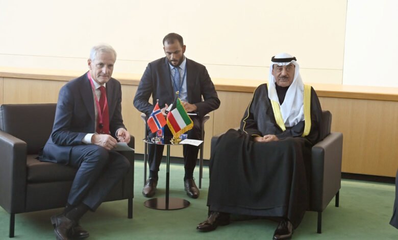 ممثل-سمو-أمير-البلاد-سمو-ولي-العهد-يلتقي-رئيس-وزراء-النرويج-على-هامش-أعمال-اجتماعات-الدورة-الـ80-للجمعية-العامة-للأمم-المتحدة