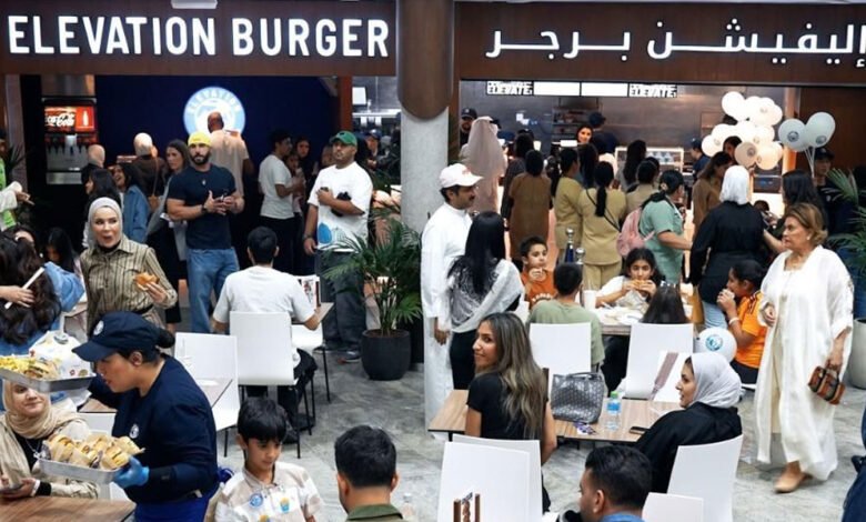 إيليفشن-برجر-يحتفل-بإعادة-افتتاح-فرع-مشرف-بحلّته-الجديدة-ضمن-خطته-الاستراتيجية-لتطوير-الفروع-وتجربة-العملاء