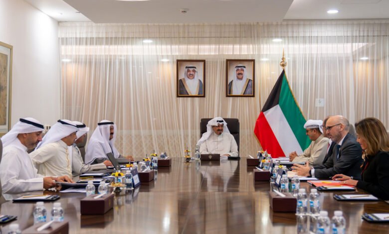 سمو-رئيس-مجلس-الوزراء-يستقبل-مدير-إدارة-الشرق-الأوسط-وآسيا-الوسطى-في-صندوق-النقد-الدولي