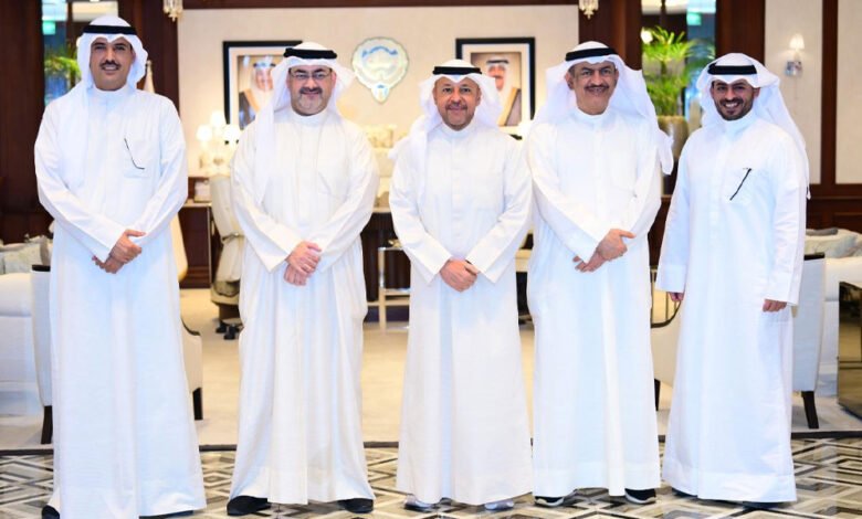 المحافظون-يهنئون-سمو-أمير-البلاد-بمناسبة-الذكرى-الثانية-لتولي-سموه-مقاليد-الحكم