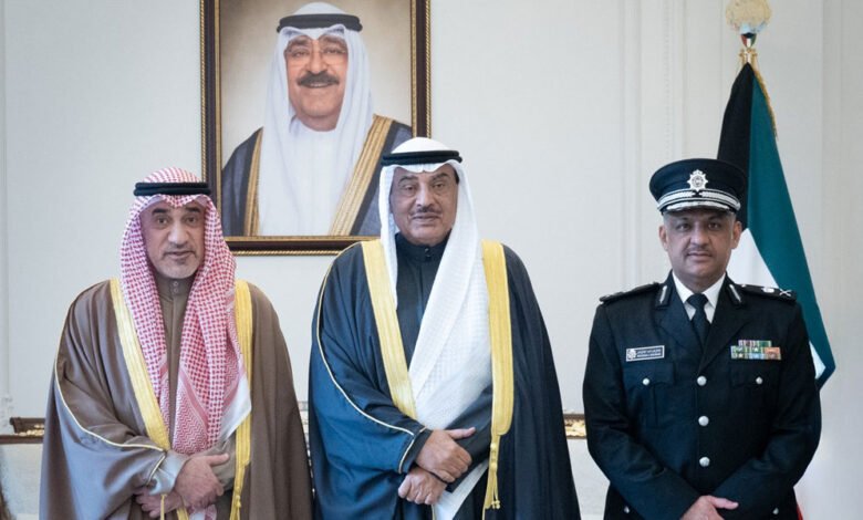 سمو-ولي-العهد-يستقبل-وزير-الداخلية-ووكيل-الوزارة