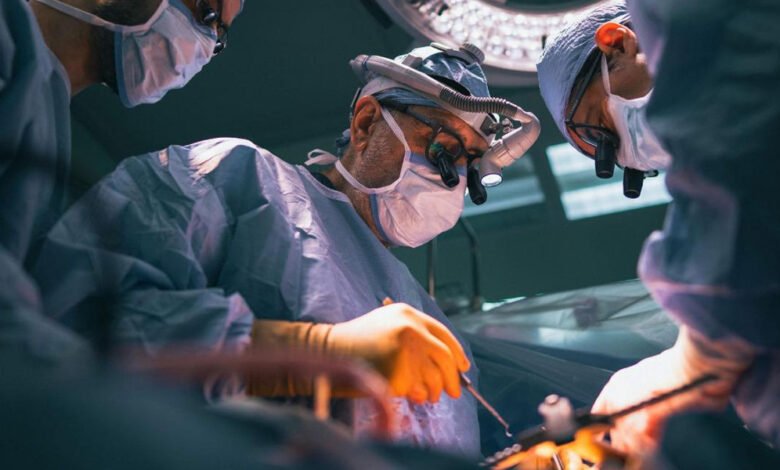 وزارة-الصحة-تنجح-في-إنجاز-طبي-استثنائي-بزراعة-القلب-للحالتين-رقم-12-و-13