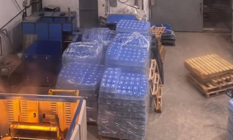 الداخلية:-ضبط-مصنع-مياه-مخالف-بعد-فض-أختام-الدولة-وتشغيله-دون-ترخيص