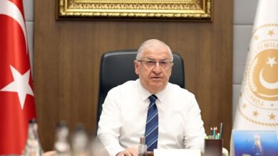 وزير-الدفاع-التركي:-على-جميع-الفصائل-الكردية-المسلحة-أن-تسلم-سلاحها-من-دون-شروط
