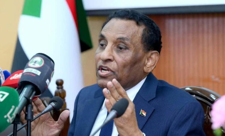 رئيس-الوزراء-السوداني-يعلن-عودة-الحكومة-إلى-الخرطوم-من-مقرّها-الموقت-في-بورت-سودان