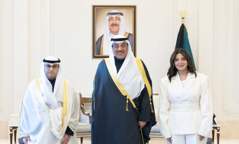 سمو-ولي-العهد-يستقبل-وزير-شؤون-البلدية-ومدير-عام-بلدية-الكويت