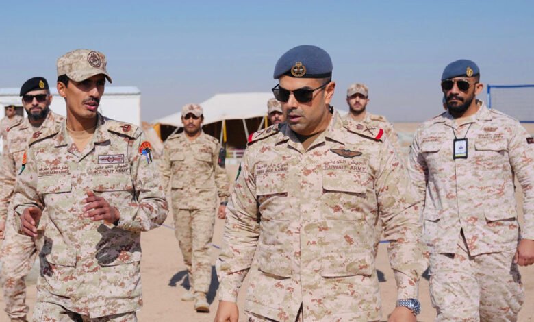 نائب-رئيس-الأركان-يقوم-بزيارة-تفقدية-لعدد-من-المواقع-التابعة-للجيش-الكويتي