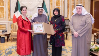 سمو-أمير-البلاد-يستقبل-الشيخة-انتصار-سالم-العلي-الصباح