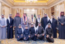 سمو-أمير-البلاد-يستقبل-النائب-الأول-ووزير-الداخلية-وأهالي-شهيدي-الواجب-العقيد-سعود-الخمسان-والرقيب-محمد-الهاجري