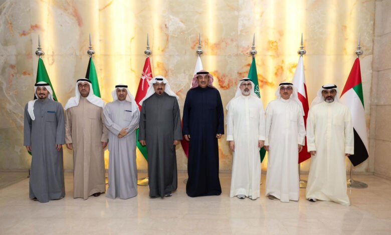 سمو-ولي-العهد-وسمو-رئيس-مجلس-الوزراء-يقومان-بزيارة-إلى-ديوان-عام-وزارة-الخارجية