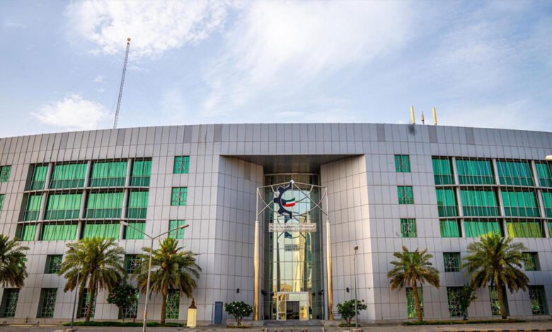 “هيئة-الصناعة”-تدعو-المصانع-الغذائية-والصناعات-الدوائية-إلى-ضرورة-تعزيز-الإنتاج-دون-توقف